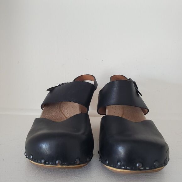 Dansko Black Leather Clogs with Tan Heel - Picture 3 of 9